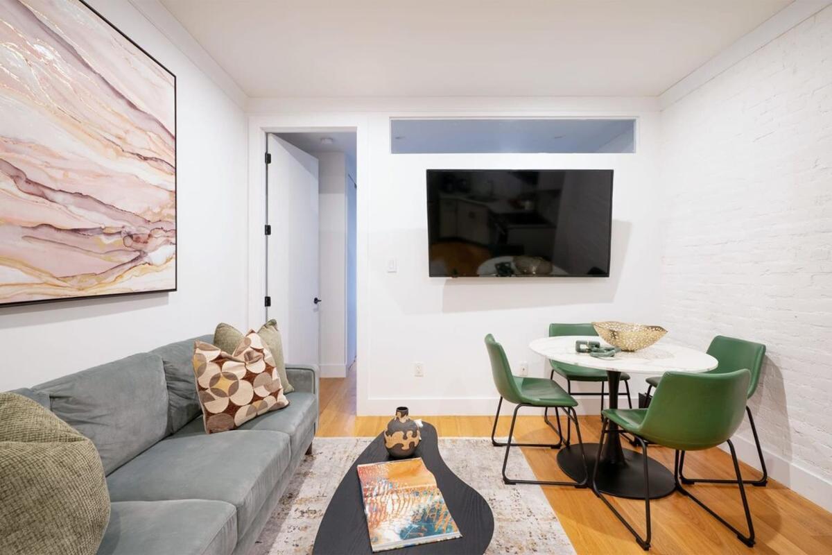 Apartment 1288-3rs New Renovated 2 Bedrooms In Ues New York